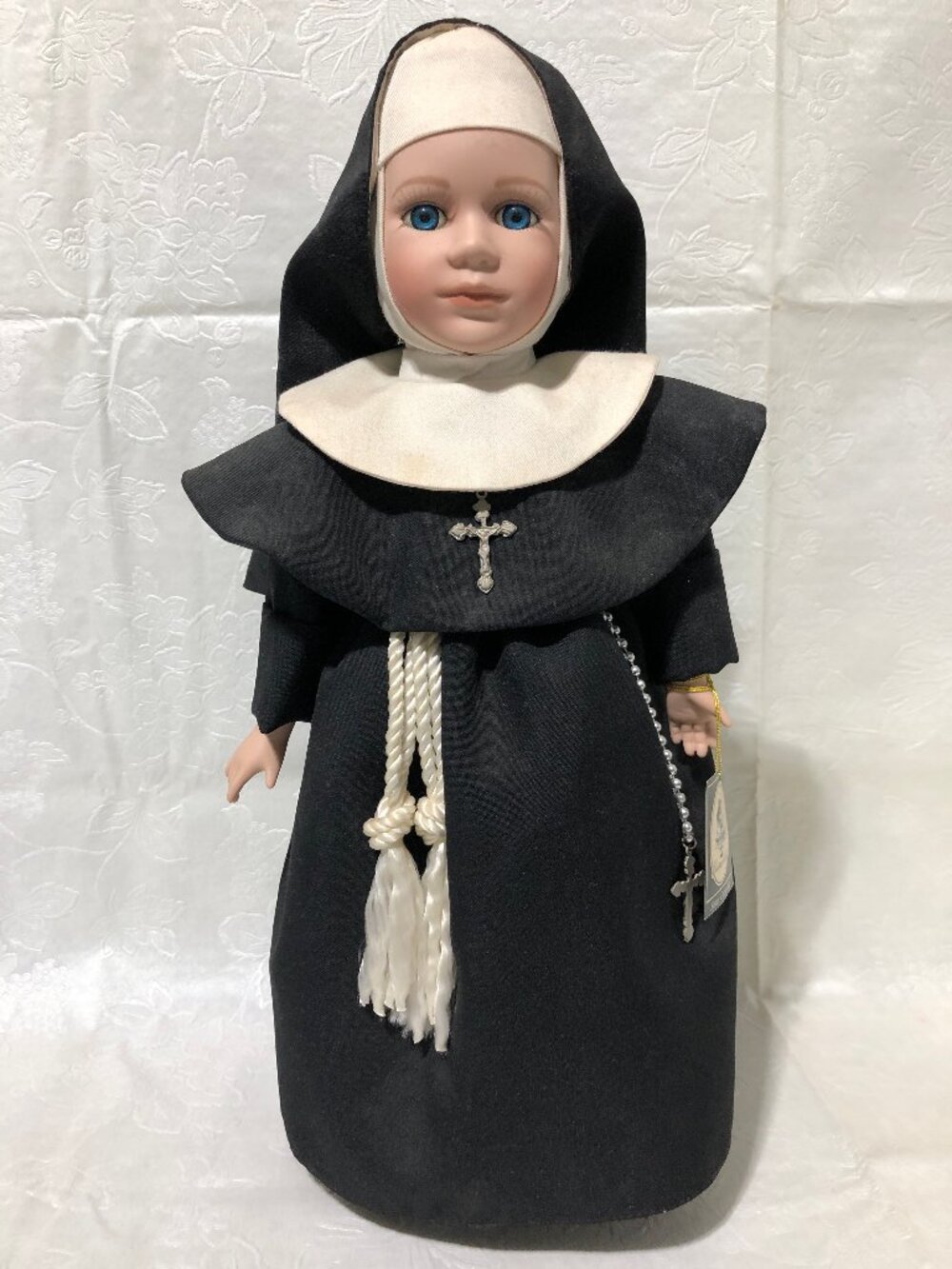 Geppeddo Sister Catherine Nun Doll With Stand